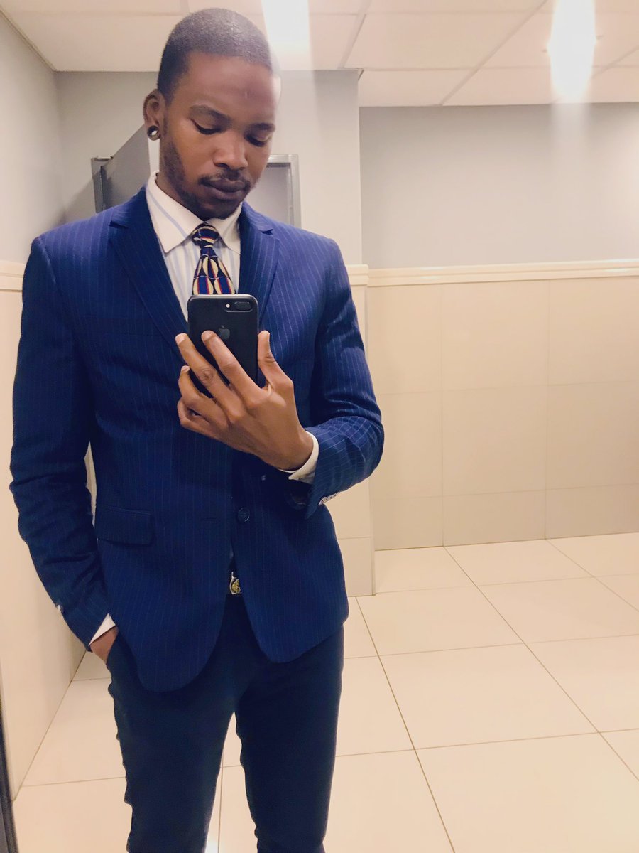 AmbitiousWeAre_'s tweet photo. I’ve set the Bar and they keep falling under it like the limbo…🕴🏽

#AmbitiousWeAre • #DapperBlackMan • Big Ndunu • #Kwesta • Somizi • Master KG • Duncan • Big Zulu • #AWA https://t.co/v7O9eyeb9z