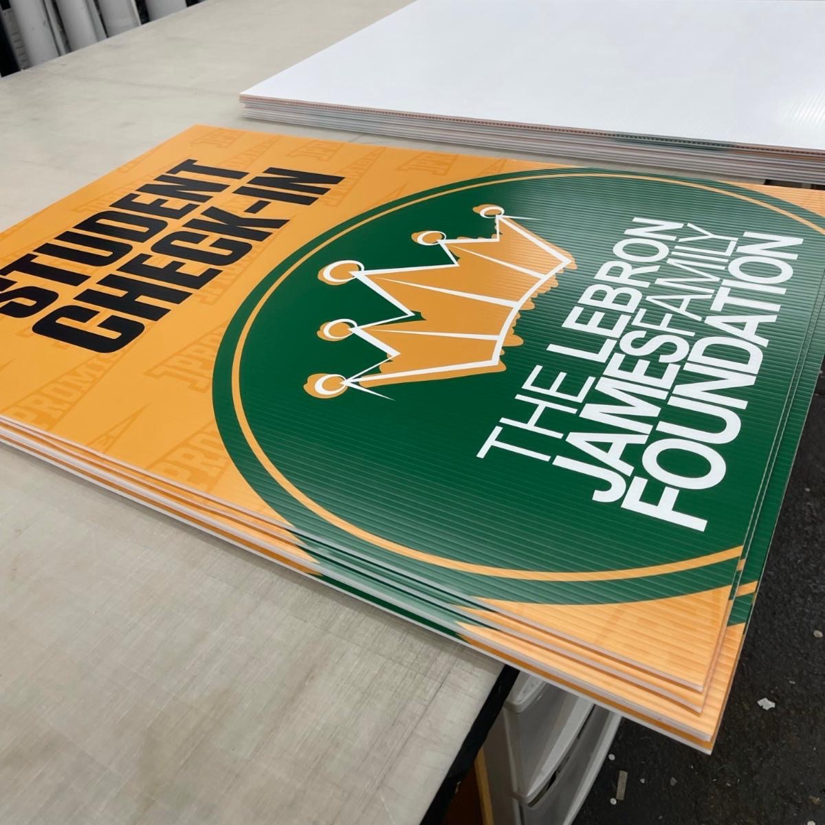 CentralGraphic1's tweet photo. It's now back to school time everyone! Here's a look at a graphic made for the LeBron's I Promise school in Akron. The perfect way for the kids to find their check-in.
#Graphics #Posters #IPromiseSchool #LebronFoundation #BackToSchoolGraphics https://t.co/ynjp5BnekQ