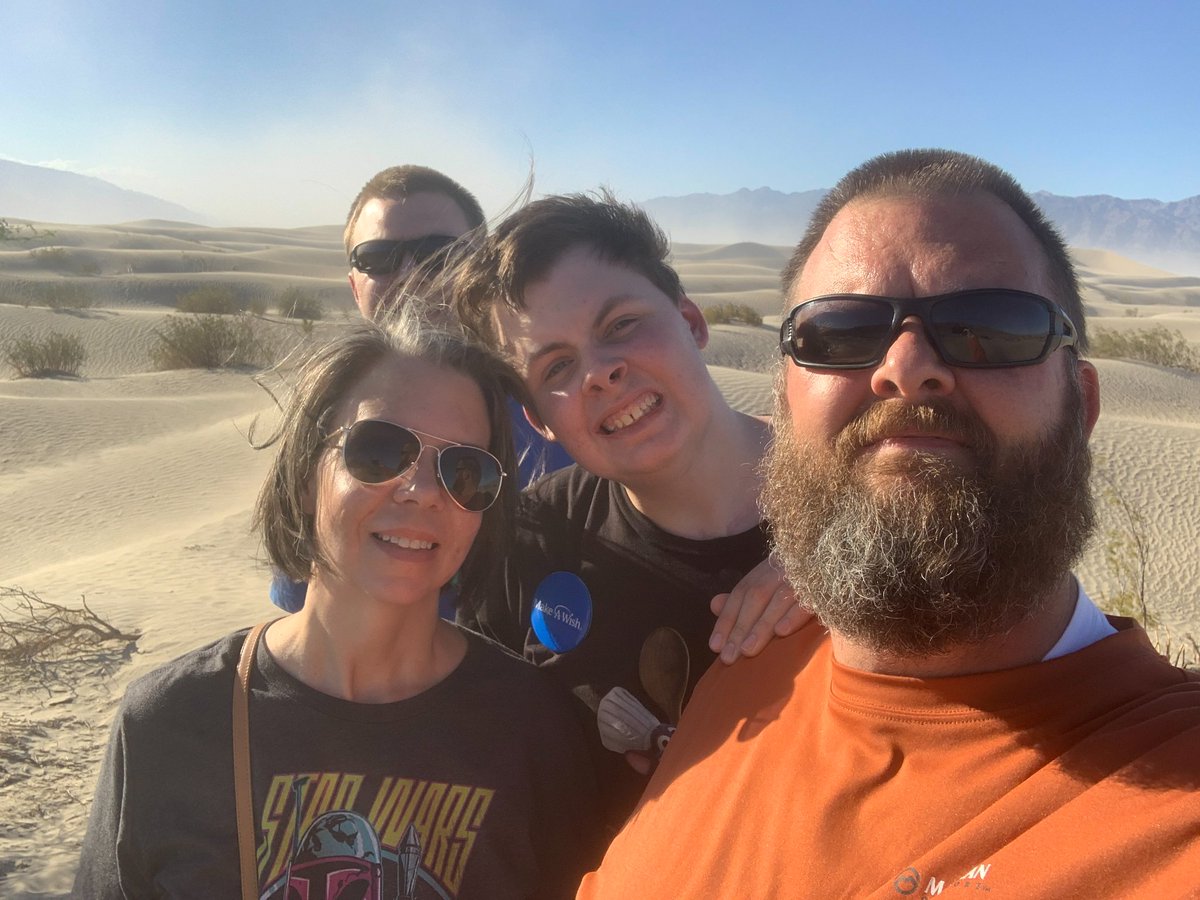 MakeAWishCSTX's tweet photo. Jesse's trip to go to Yosemite National Park was incredible! He and his family explored the park, went digging for gold, and hiked far and wide. Their road trip to the park also featured so many fun pit stops π We're so happy you made memories to last a lifetime, Jesse! https://t.co/qA7aO6bzfe