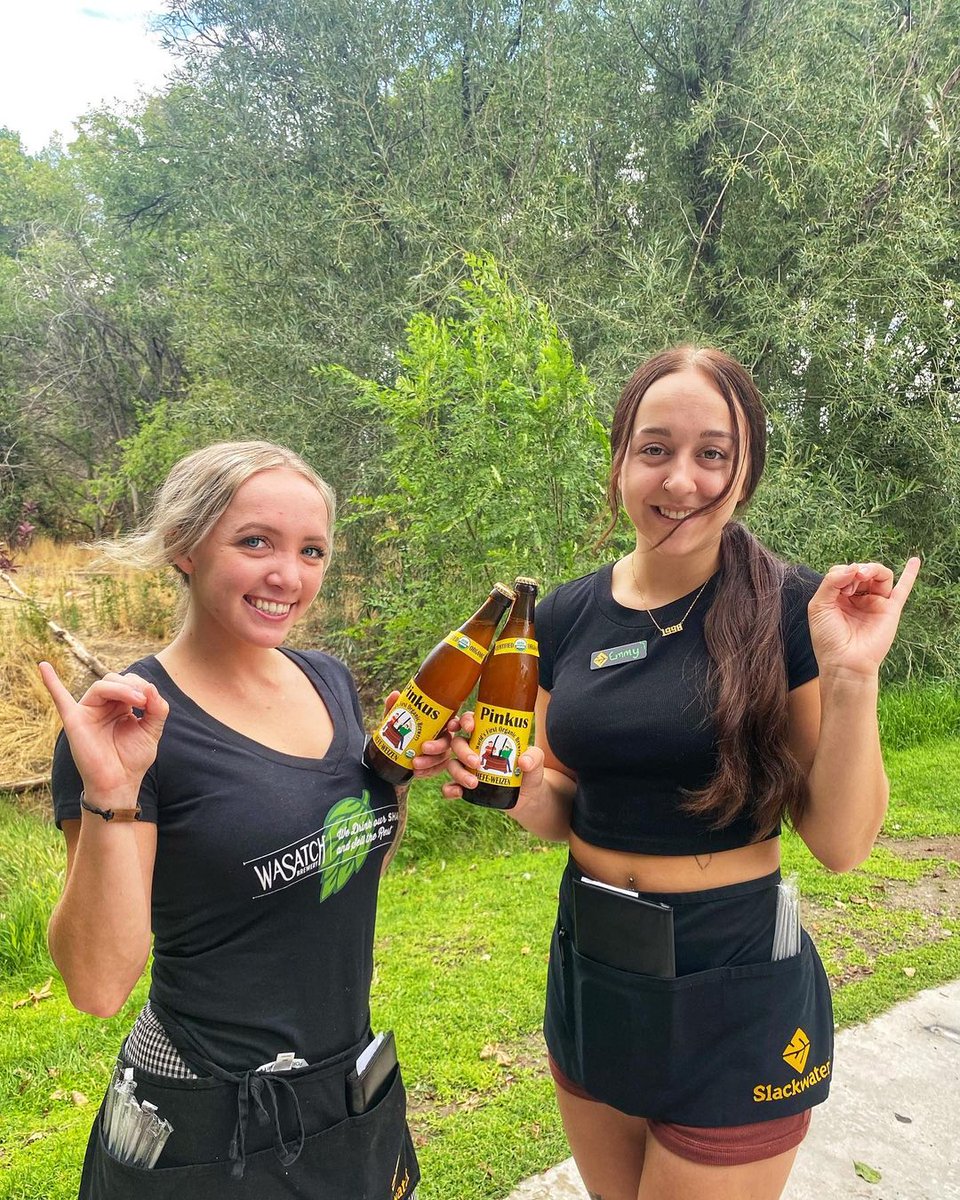 merchantduvin's tweet photo. Pinkies up for Pinkus Hefe-Weizen by @slackwatersandy
Crisp, dry, spritzy, and refreshingly unfiltered makes Pinkus the perfect end of summer beer.
#GermanBeer #Pinkus #Hefeweizen #ImportBeer #WheatBeer https://t.co/rSxn1SGj8C