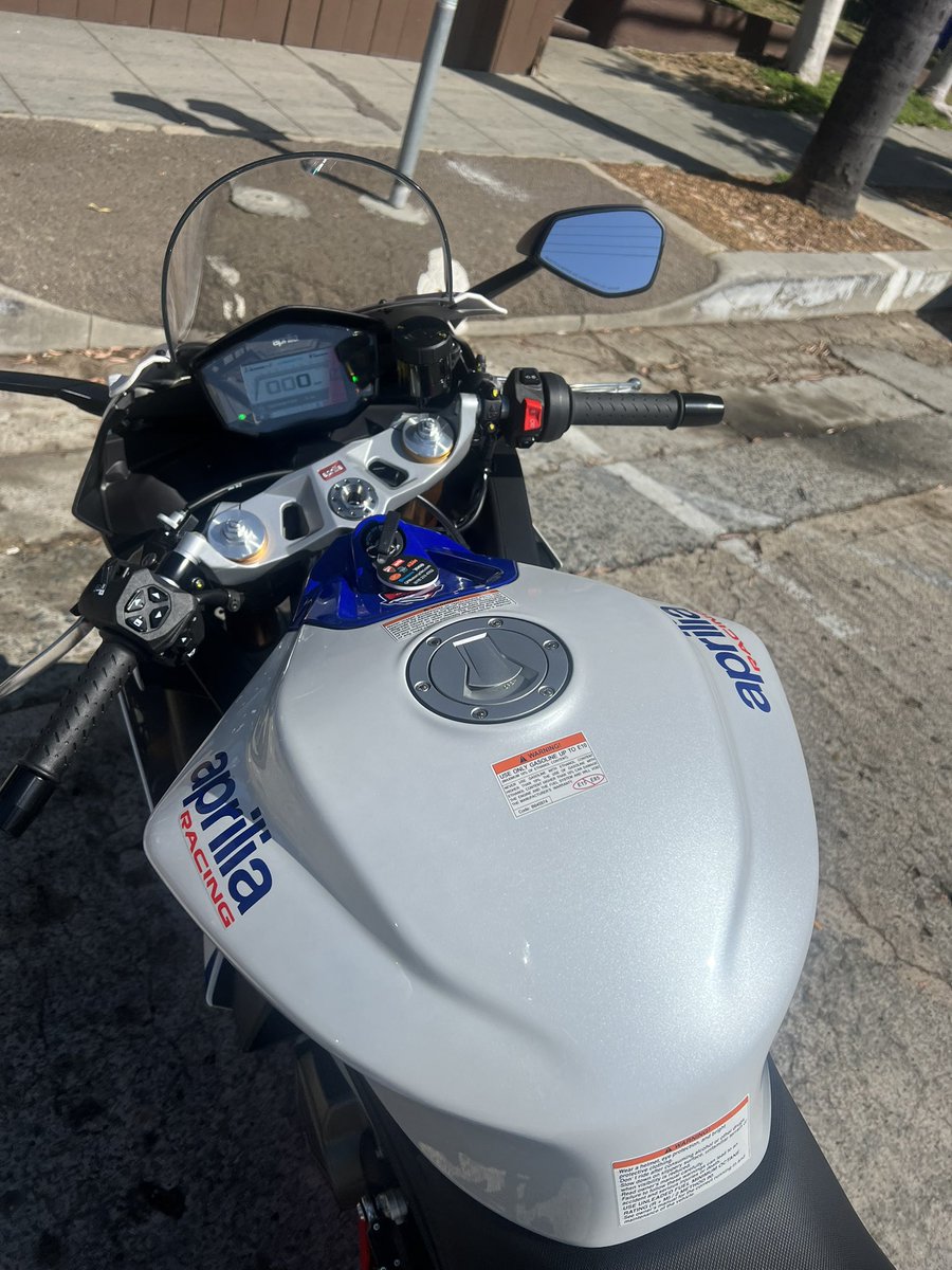 AJLazzarini's tweet photo. New bike! We call Aprilias in the motorcycling community APES 🦍🏍🇺🇸🫡 https://t.co/hj6M6i55Tg