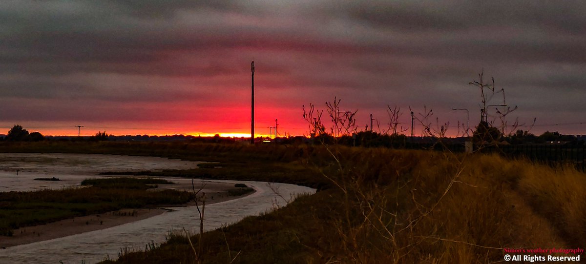 GavsWeatherVids on Twitter "RT simon_weather Tonight's sunset in