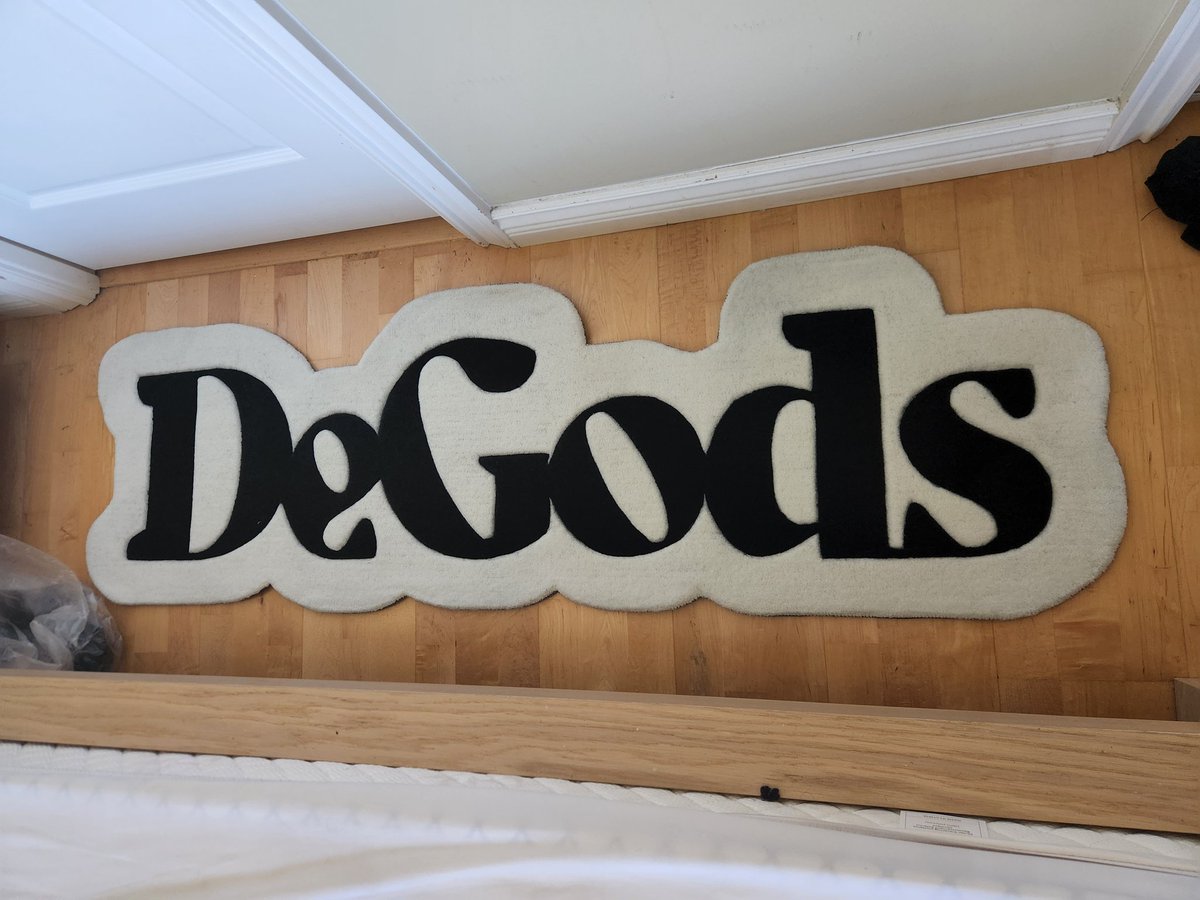 RyuWeb_3's tweet photo. This thing is bigger than I expected and more beautiful than I expected.
Well done! @DeGodsNFT https://t.co/84QdcFfwrY
