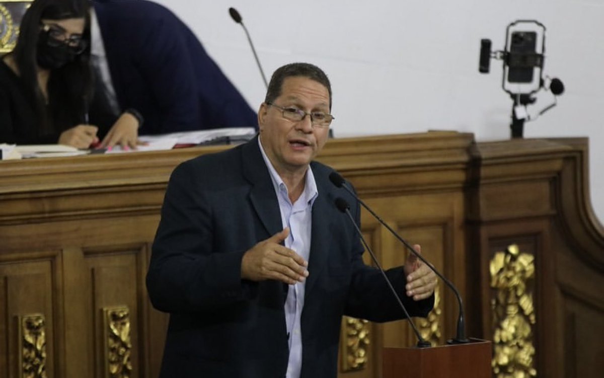 LoboMRamon's tweet photo. Aprobada por @asamblea_ven en primera discusión la Ley Orgánica de Coordinación y Armonización de las potestades tributarias de los Estados y Municipios. #Ahora nos vamos a la consulta pública https://t.co/jsZuxCpz1z