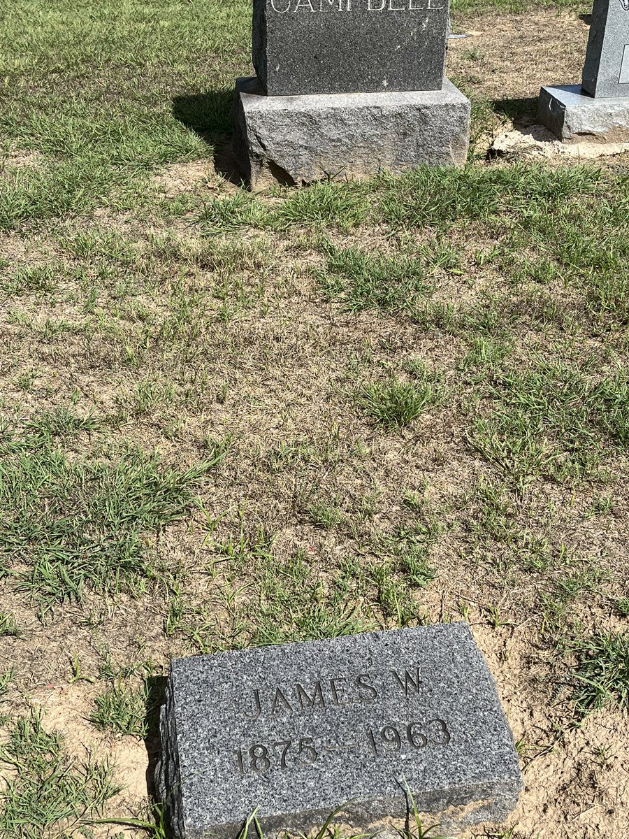 sp11813's tweet photo. Cemetery where founders of Richardson were buried in the 1800’s. #leadrich https://t.co/4FQnbVDnKr