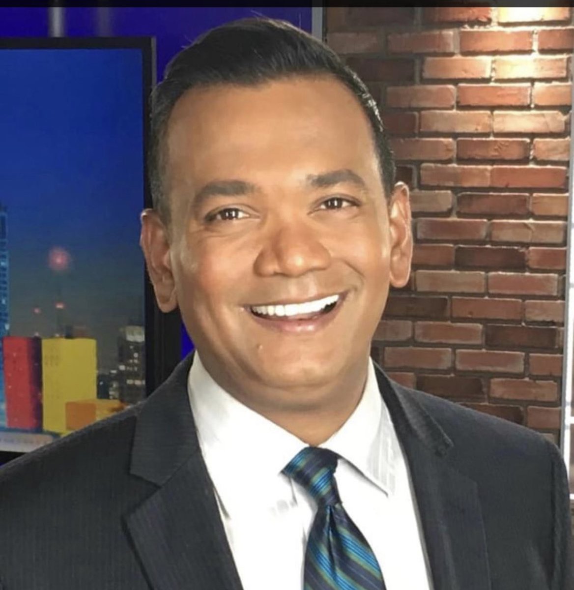 leegroup's tweet photo. .@leegroup joins @rooprajfox2 #LetitRip #ThursdayNight, 8/25, 10:30 ET @FOX2News #Detroit #FindingWorkers #LaborChallenges  

Check it out! https://t.co/LVZ9H1t7iE