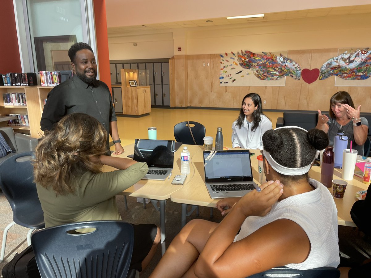 shareski's tweet photo. My heart is full. Spending time with actual live humans who engage and participate in thoughtful learning and conversations is life giving. I’ve missed it. #newwestlearns #alplearn @DellTech @JCasaTodd @KatPapulkas @khachlaf https://t.co/VGExQKUKt3