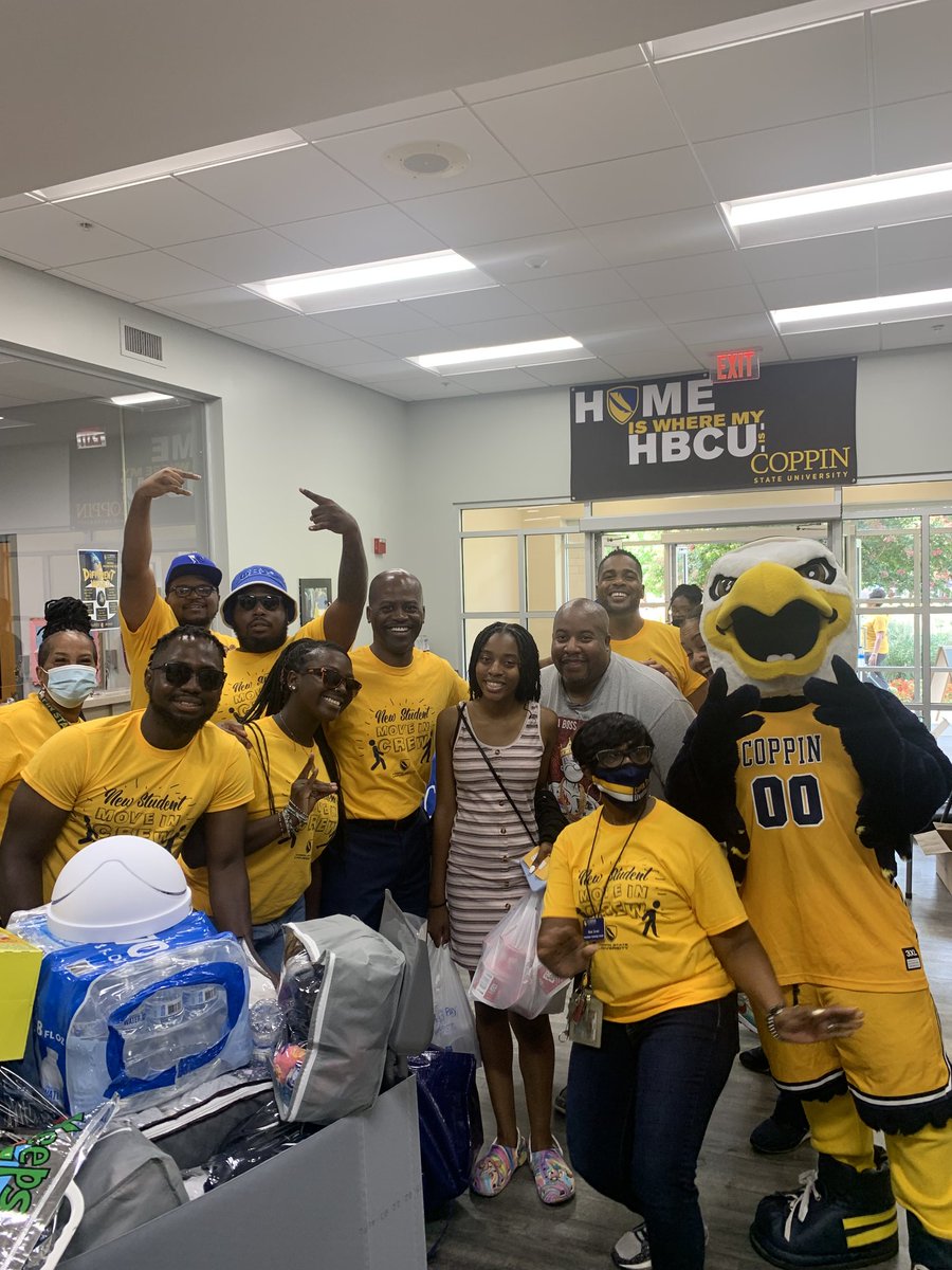 CoppinPresident's tweet photo. Here they come! Today these Coppin Eagles start their journey to becoming a college graduate! Go Eagles!
#ExperienceTheTransformation 
#ExperienceCoppinState https://t.co/o4ciYujlCn