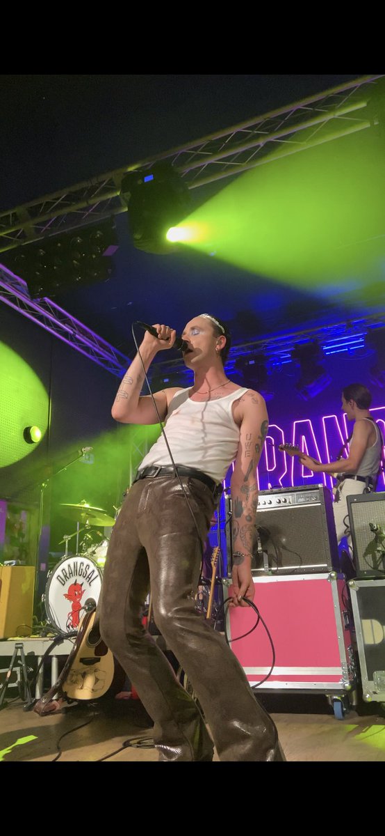 g1ftundmedizin's tweet photo. #drangsal der Erste, Sissi die Zweite 🕺🏻👑 https://t.co/C6fh3wETvv