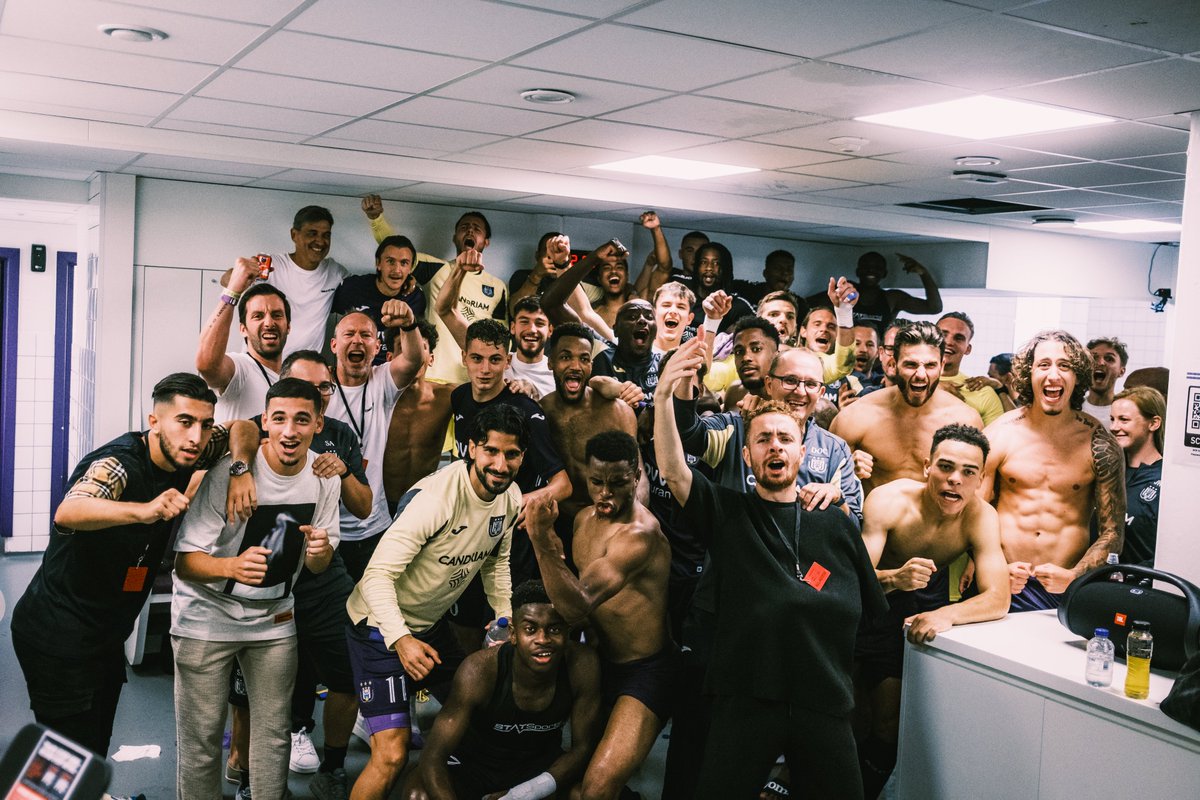 rscanderlecht's tweet photo. Europe it is. 🟣⚪ https://t.co/ddA1oWMD6u