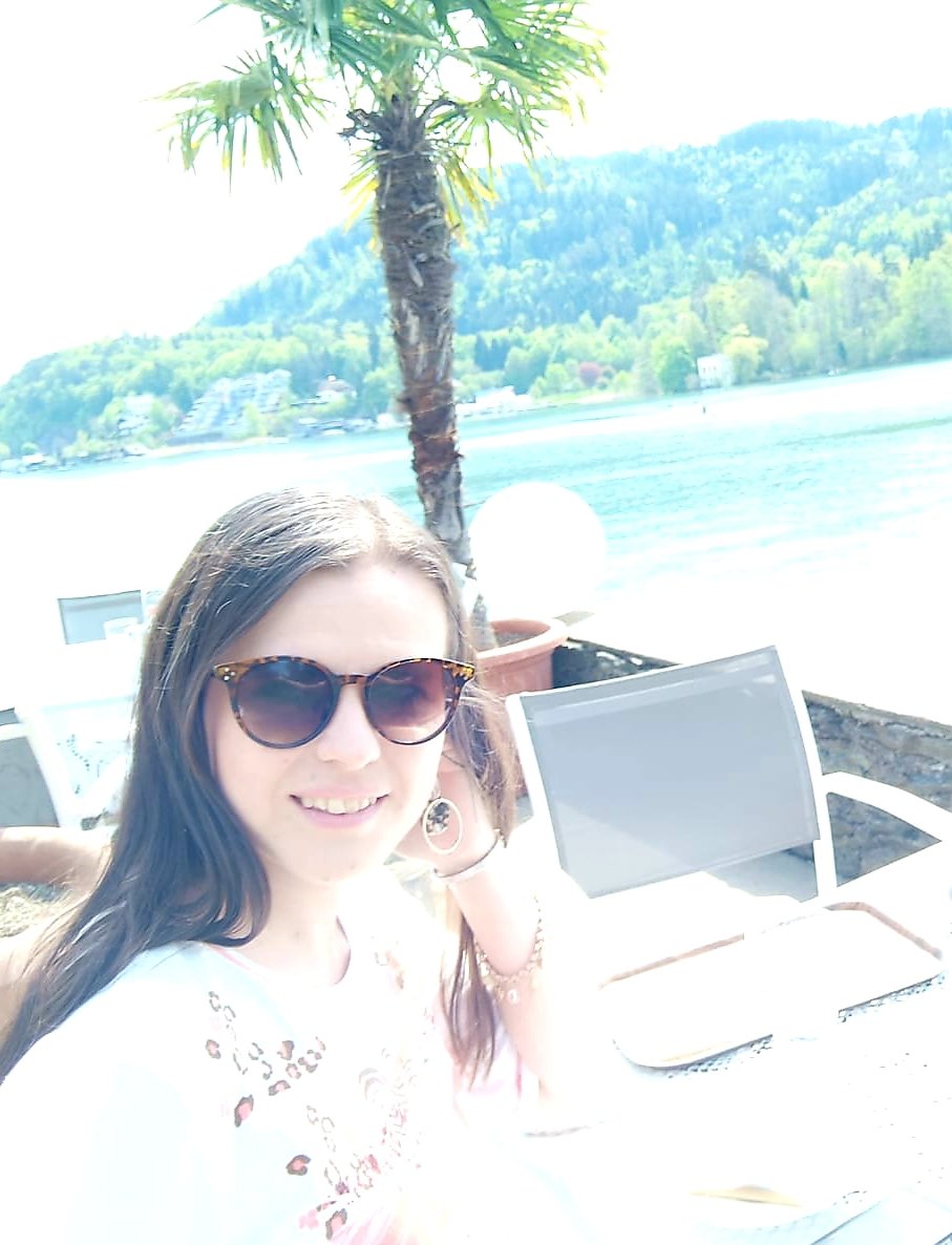 9020tweets's tweet photo. #Summer in the city, I like it so much here at home... &amp;amp;amp;lt;3
🏞🌼⛲🍃🌦🏝 #Klagenfornia #Klagenfurt #Carinthia #Wörthersee

#LifeIsBeautiful
#LifeIsBetterByTheLake

#Summerfeelings
#Summertime

#ThisIsTheGoodLife
#Throwback #ThrowbackThursday https://t.co/REKHSdOVAY