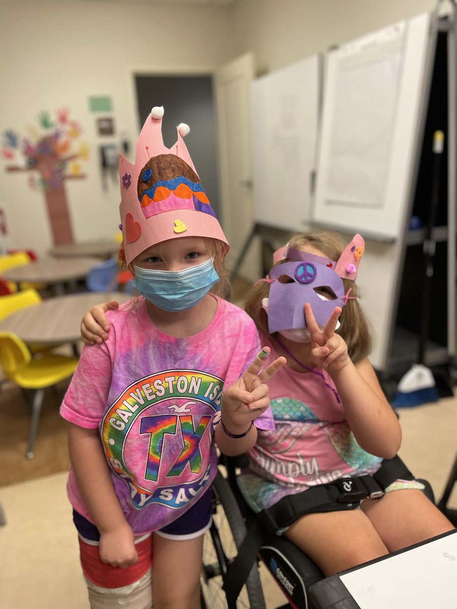 sneakersintheBR's tweet photo. Yesterday @RMHDallas we activated the kickoff to a ‘Super School Year’ by designing custom super power gear! Hats, crowns, armor, and masks were the design pieces of choice. Nothing can stop us now! #Backtoschool #BringIt #goodtimes #greatpeople #genuinefun https://t.co/Dr1Z8b99yl