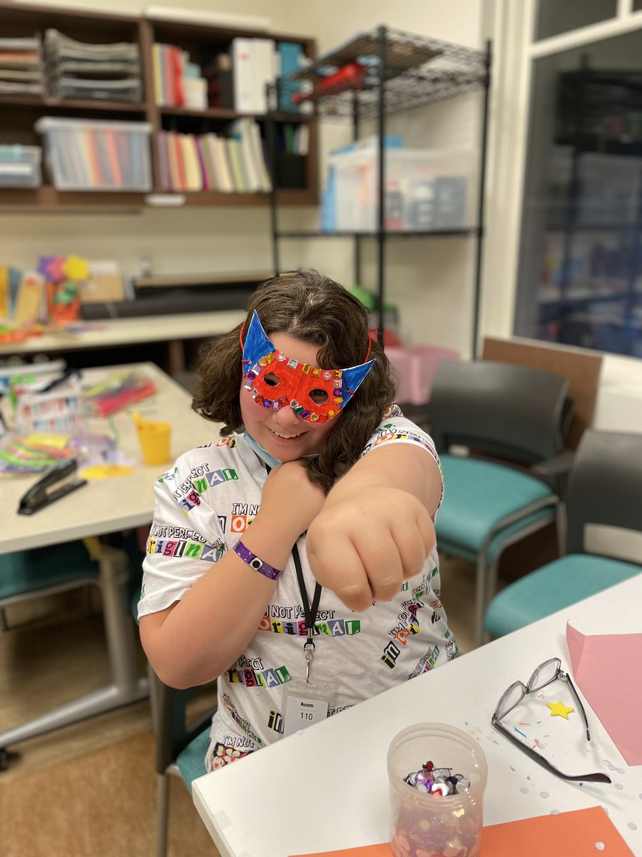sneakersintheBR's tweet photo. Yesterday @RMHDallas we activated the kickoff to a ‘Super School Year’ by designing custom super power gear! Hats, crowns, armor, and masks were the design pieces of choice. Nothing can stop us now! #Backtoschool #BringIt #goodtimes #greatpeople #genuinefun https://t.co/Dr1Z8b99yl