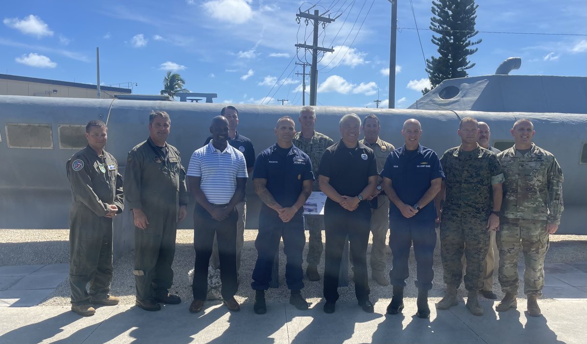 DHS_DepSec's tweet photo. Honored to visit with the great team at Joint Interagency Task Force South in Key West, Florida as they help secure our Nation against a wide array of threats. https://t.co/VTMwOjO8v9