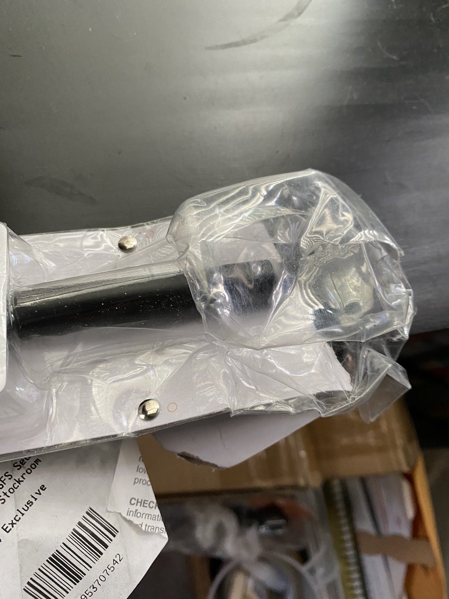 csstar0123's tweet photo. @Kohls really? This is what you sent? Remind me to write a very bad review and suggest to everyone NEVER shop your store online. Literally missing a knob and looks like someone ran over the product before shipping it. https://t.co/NcDa70WiGT