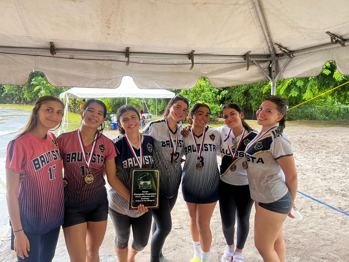 CBCaguas's tweet photo. #Deportes #LadyHawks Equipo de Voleibol Senior Femenino Campeonas del Voliarena en el Torneo de la Academia Cristo de los Milagros.

🏆🏐🏖

25.8.2022

#OrgulloCBC #FamiliaBautista #firmesantelosdesafíos #ProgramaExtracurricular https://t.co/issjqW4IhV