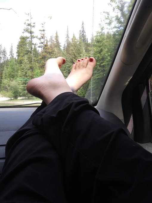 This summer has had so few foot photos compared to previous summers...   So enjoy these previous summers<a href="/tag/footfetish"class="tags"><span>#footfetish</span></a><a href="/tag/feet"class="tags"><span>#feet</span></a><a href="/tag/summertime"class="tags"><span>#summertime</span></a><a href="/tag/footworship"class="tags"><span>#footworship</span></a><a href="/tag/f"class="tags"><span>#f</span></a>