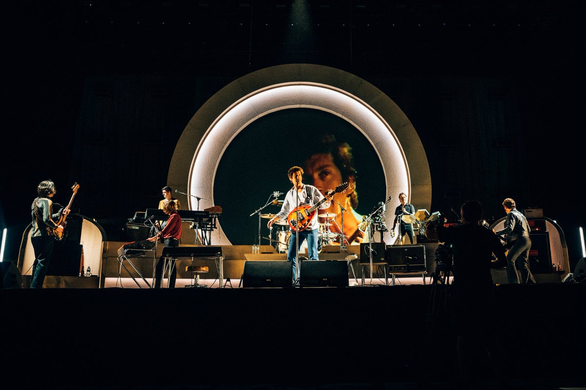 Inimitables <a href="/ArcticMonkeys/">Arctic Monkeys</a> 🥵

📸 Olivier Hoffschir