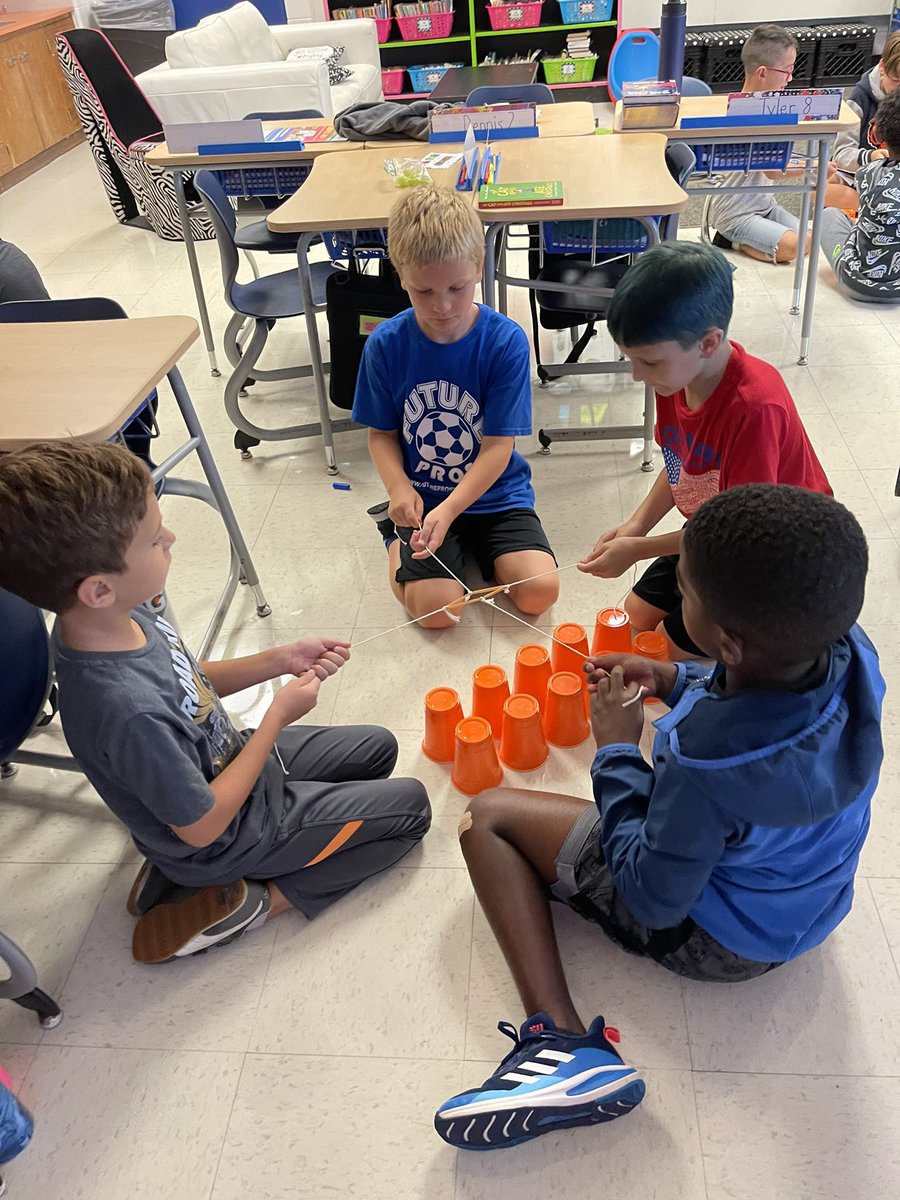 Mrs. Stavros tweet media