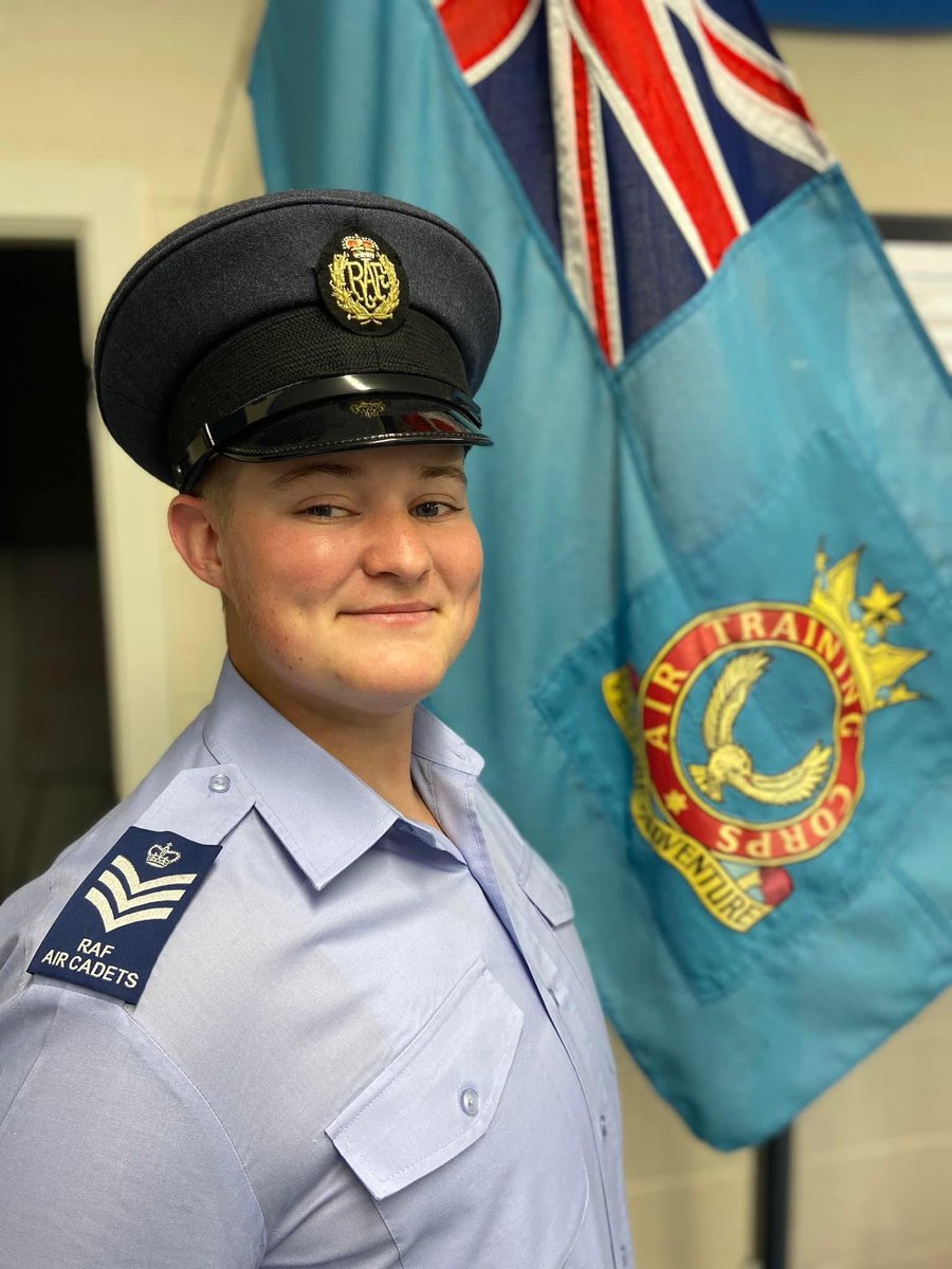 FS_Fulloway's tweet image. Excited for this to happen this evening. Joined the Little Crown Club! #Promotion #FlightSergeant