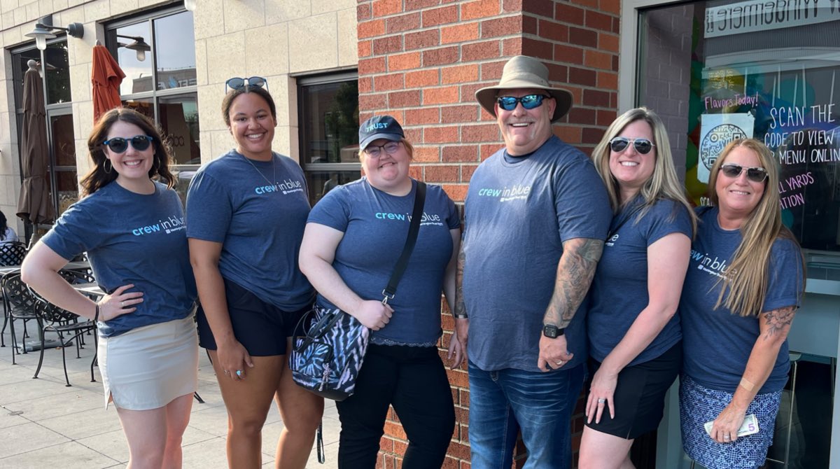 watrust's tweet photo. After some cancellations due to extreme heat, weβre excited to see the Kendall Yards Night Market back in action! Our #crewinblue stopped by last night for some #randomactsofawesome and surprised visitors by paying for their purchases. Markets run every Friday through September! https://t.co/Zetb7AaWX9