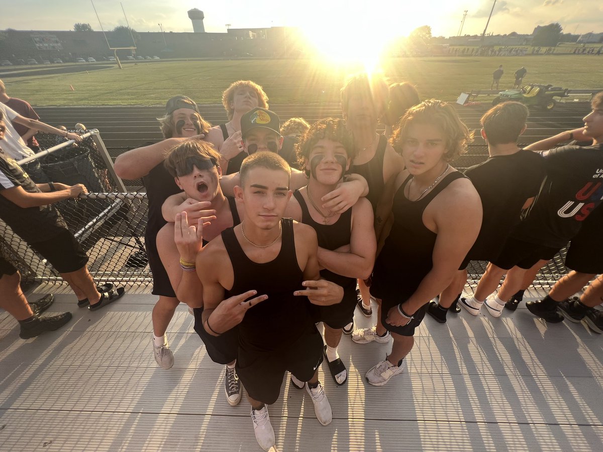 SHS Student Section tweet media