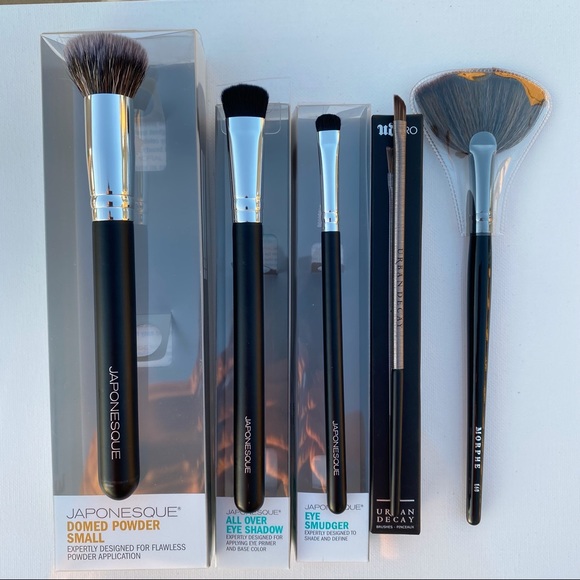 janikk_1's tweet photo. So good I had to share! Check out all the items I'm loving on @Poshmarkapp #poshmark #fashion #style #shopmycloset #tanyataylor #lululemonathletica #urbandecay: https://t.co/CPwKGJ60u6 https://t.co/srCYT34gHZ