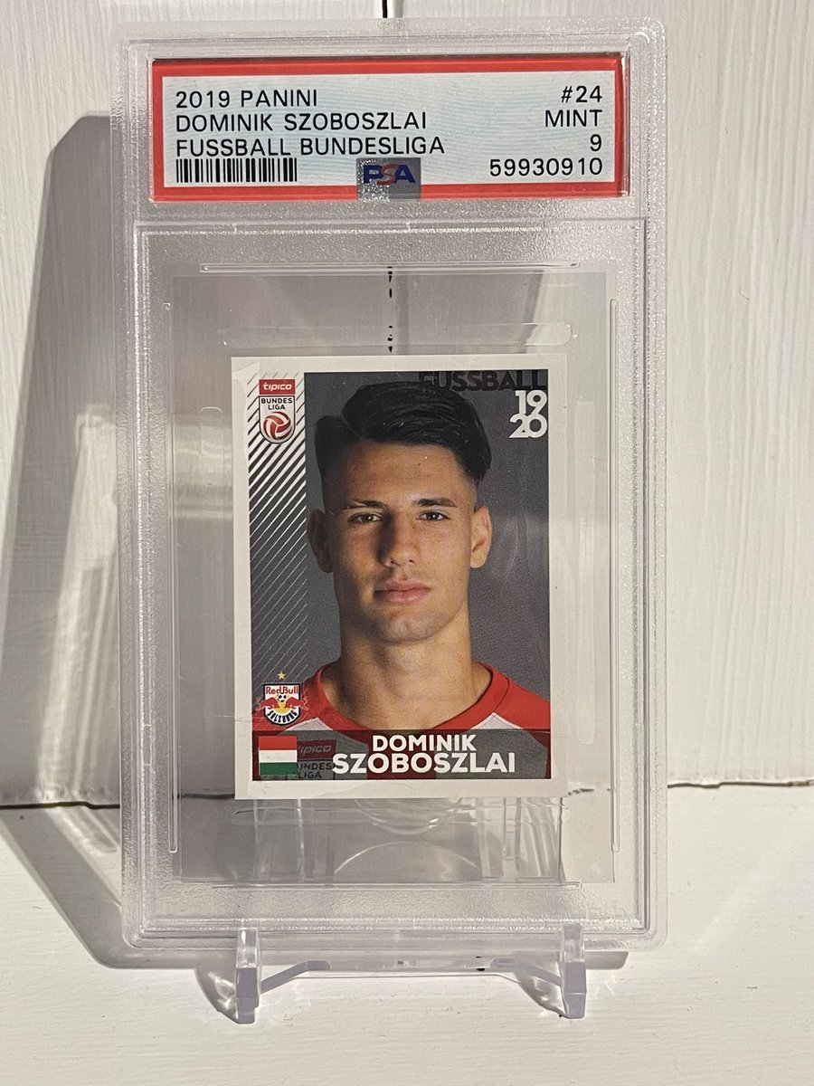 To spread some positivity on the timeline and to copy <a href="/infinitecards00/">Infinite Cards ∞</a> let’s give something away! 

The card community is a great community to be apart of and despite topps fuckery we need to be reminded of that! 

Rt and follow for an entry 

#thehobby #soccercards