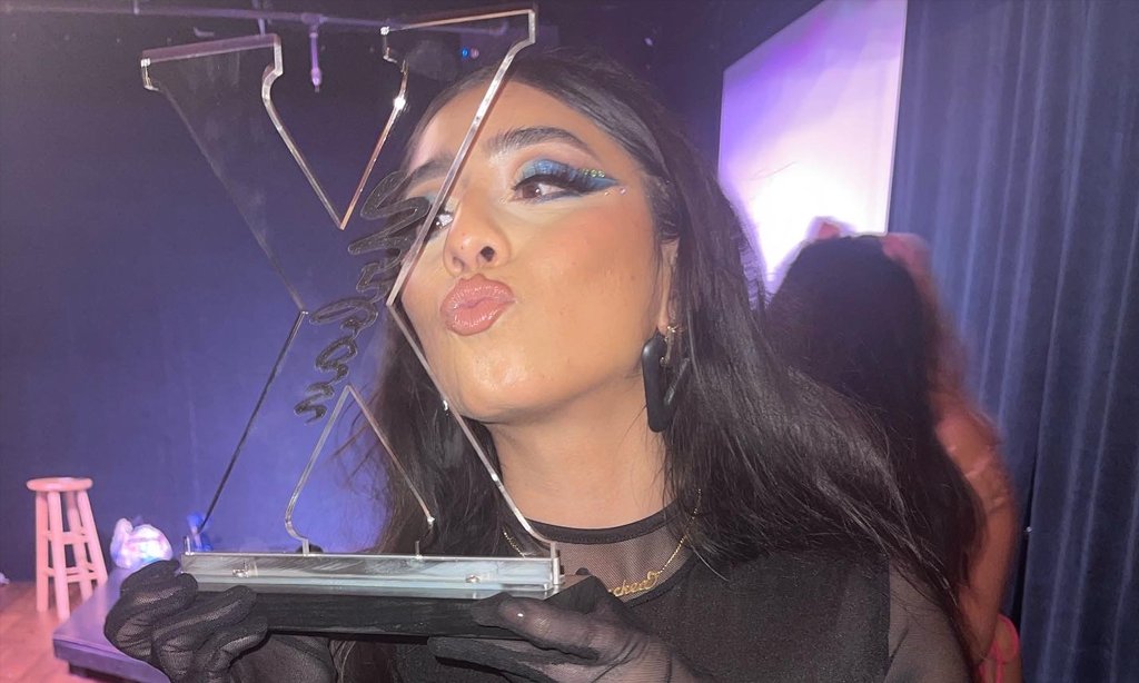 TW Pornstars - AVN Media Network. Twitter. Violet Myers Wins Urban X Award for Her Social Media