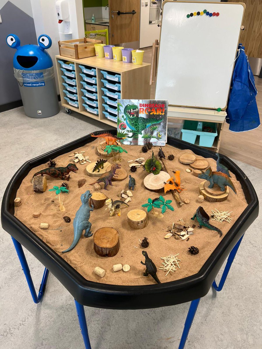 Calderwood_Pri's tweet photo. Some exciting Tuff tray provocations for our Primary 1 pupils based on their interests. Endless possibilities for learning! #CreativeCalderwood https://t.co/O4MJB6i59W