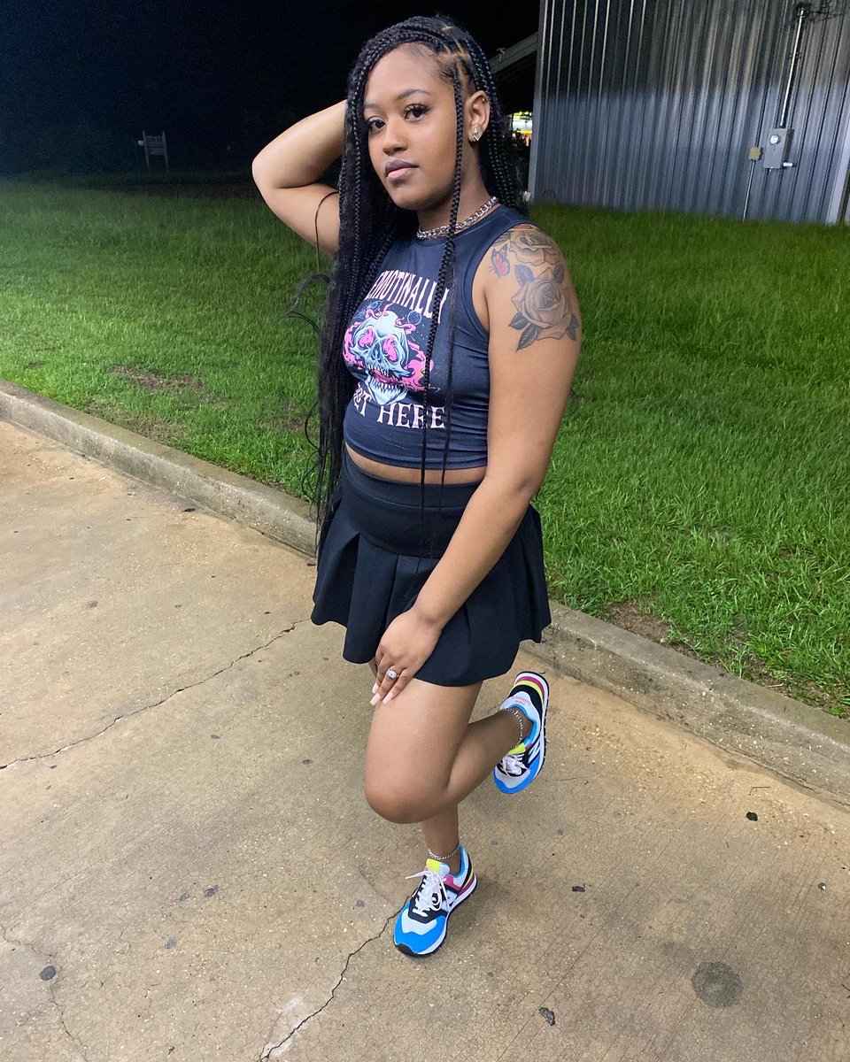 TyarianCarson's tweet photo. they say fly girls have more fun.🍭 #alcorn https://t.co/K1jRwRmCeS