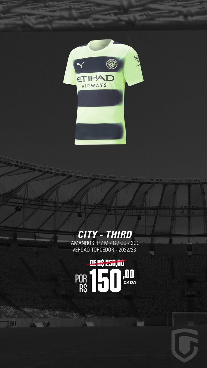 CamisaPesada's tweet photo. 🟢 CITYZENS! 
A nova camisa tem como base a cor verde neon que é acompanhada de faixas horizontais largas em azul marinho que somem em degrade próximo às laterais do manto. 

Adquira já: 

👕 Man. City Third 22/23 
📲 https://t.co/xqCVAfZkkR

#camisapesada
#asuafootballstore https://t.co/FVpkl5AkMv