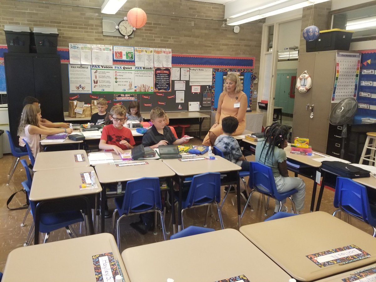 Welcome back NF Elem!  It's great to be back and I get to start my day with these amazing 3rd graders.  I sure missed them.   We also had a special visitor to the classroom.  Dr. Clark is always welcome to hang out with us.  #NFsquirepride