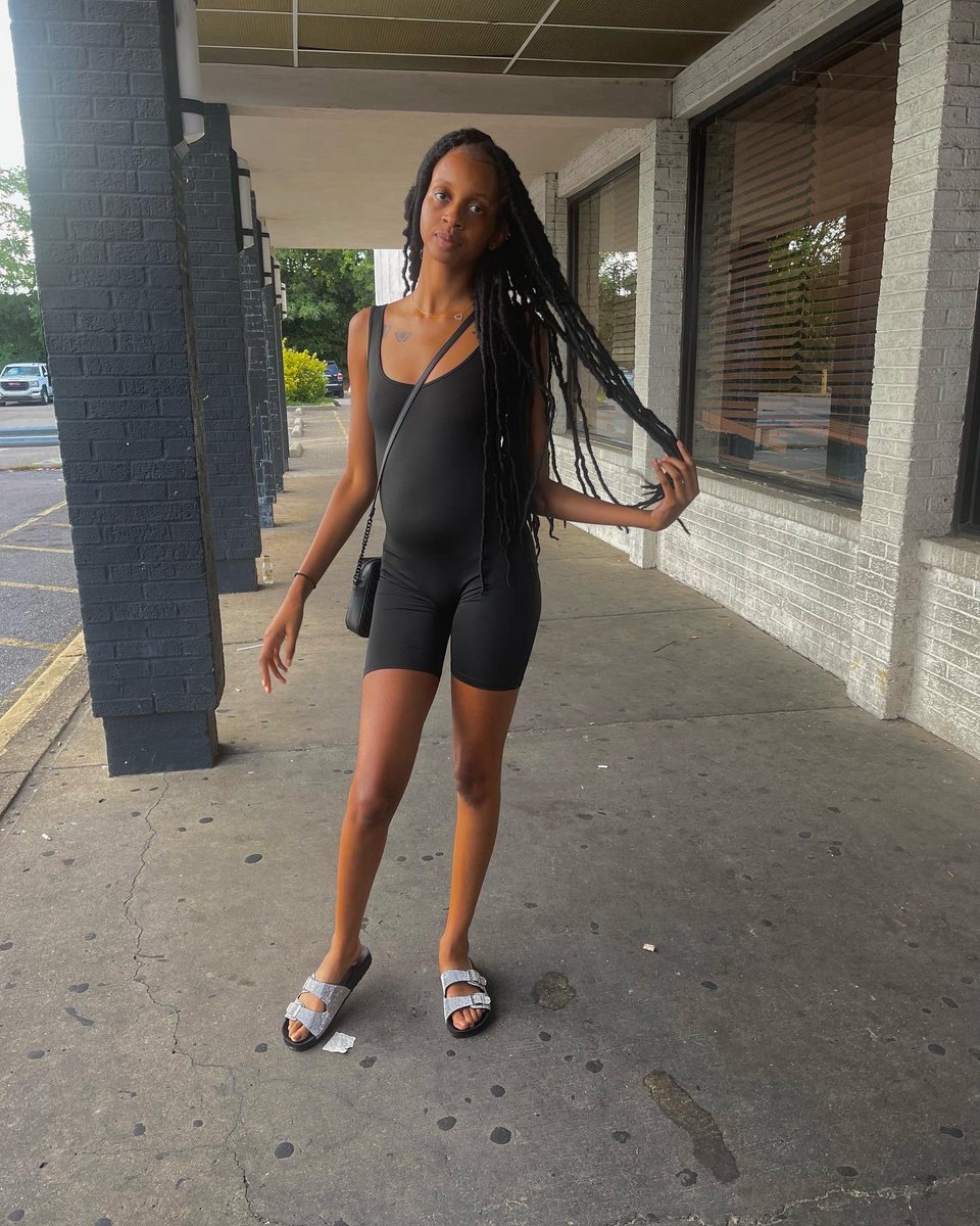 JaydaaHeree's tweet photo. bad af 🥵🖤 https://t.co/bcIvRxeLKG
