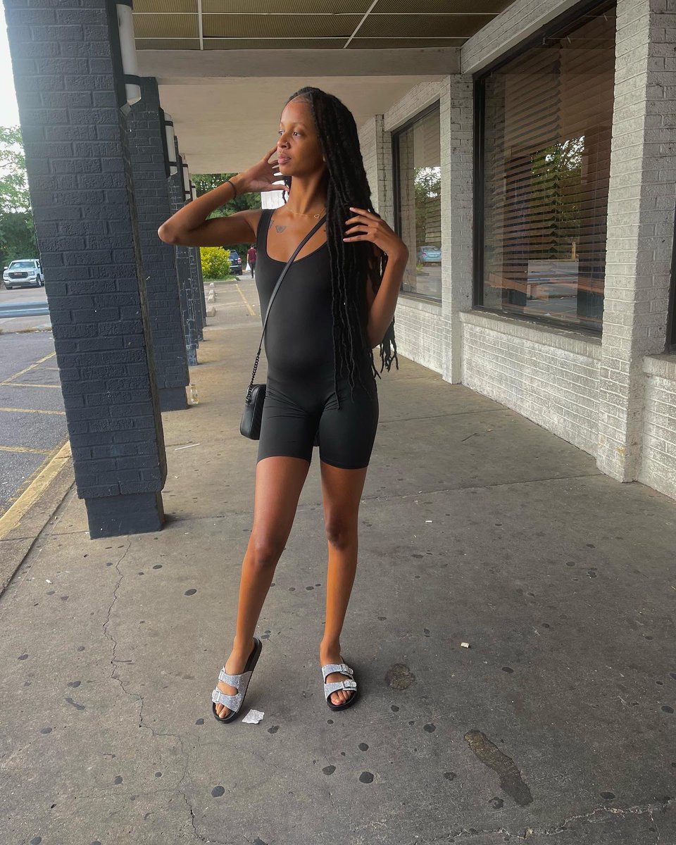 JaydaaHeree's tweet photo. bad af 🥵🖤 https://t.co/bcIvRxeLKG