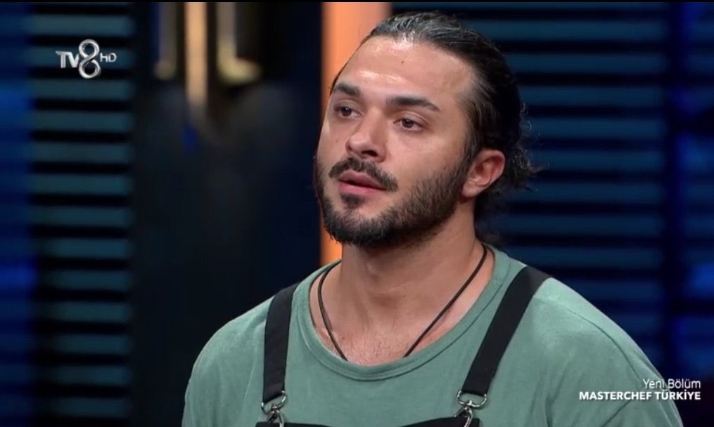 Beyzoloji_'s tweet photo. Burak Kaya diskalifiye olsun televizyonda bir kadını gerizekalı çakal gibi hakaret eden birini izlemek istemiyoruz! #masterchefturkiye #masterchefturkiye2022 https://t.co/Q8572dr5FX