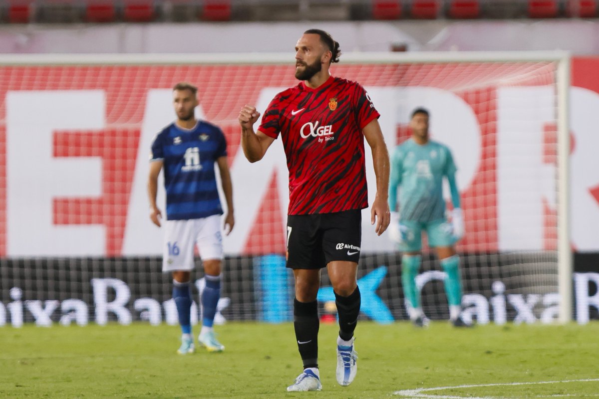 Offsider_ES's tweet photo. 🎁 ¿Quieres ganar una 𝗰𝗮𝗺𝗶𝘀𝗲𝘁𝗮 del @RCD_Mallorca?

📌 Si esta tarde el Mallorca gana con gol de MURIQI, sorteamos su camiseta entre los que den RT y nos sigan

🍀 ¡Mucha suerte a todos! https://t.co/Qh1IMDdIAV