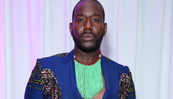 Bossip's tweet photo. ‘P-Valley’ Star Nicco Annan Addresses Lil Duval &amp; Plies’ Offensive Comments About Show’s Same-Sex Scenes: ‘It’s Just Something That They Say For Clickbait’ https://t.co/TpTl61rgjD https://t.co/Dc0F00FNYa