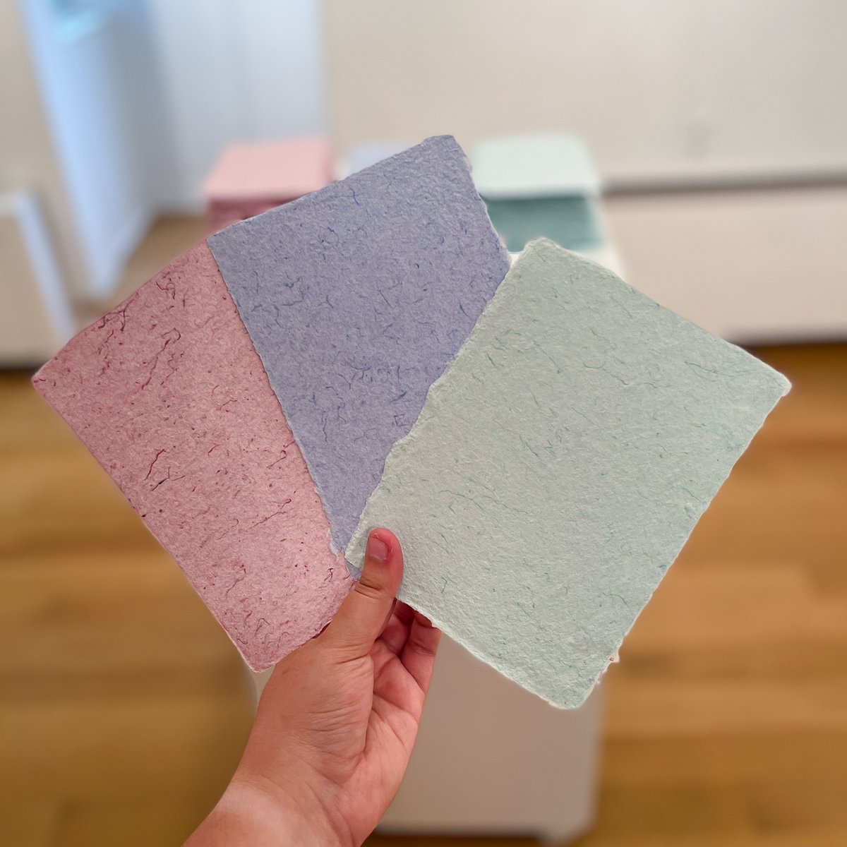 Frontline_Arts's tweet image. A little birdy told me we might be having a paper sale soon... What kind of paper would you pick up from our store during a sale?

 #papermaking #papermakingart #papermakingprocess #handmadepaper #handmadepapergoods #handmadepapermaking #scrubspaper #frontlinepaper #frontlinearts