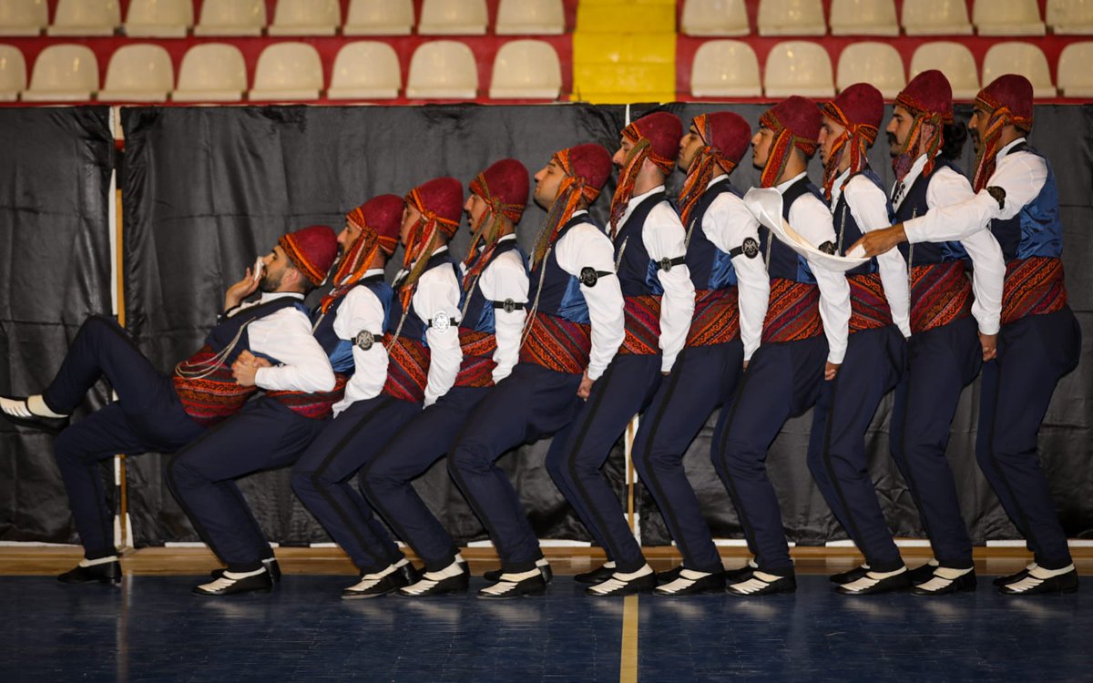 TÜRKIYE HALKOYUNLARI FİNALİ
<a href="/sivasbeltr/">Sivas Belediyesi</a> <a href="/sivasvaliligi/">Sivas Valiliği</a> <a href="/gencliksporbak/">Gençlik ve Spor Bakanlığı 🇹🇷</a> <a href="/valisalihayhan/">Salih AYHAN</a> <a href="/valisimsek/">Yılmaz Şimşek</a> @ibrahimucar5801