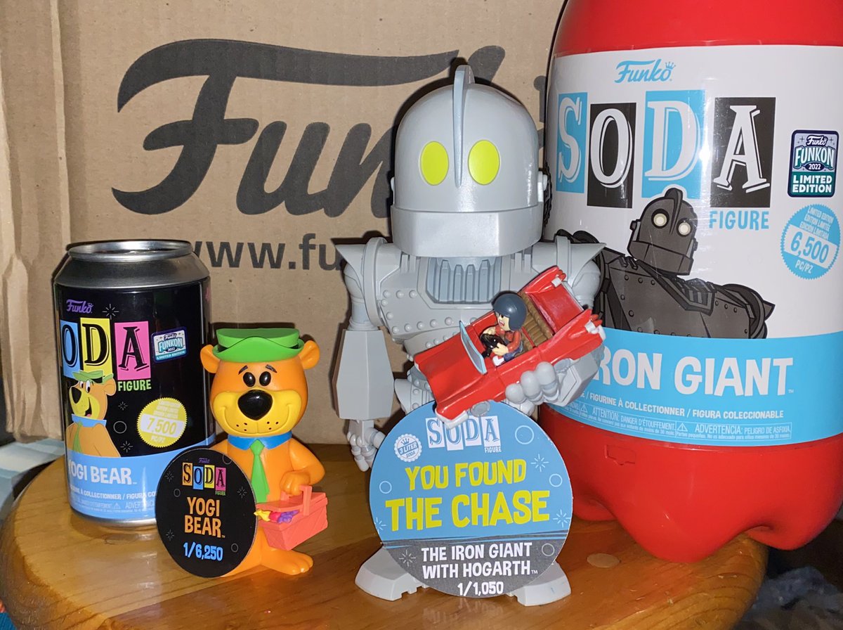 jokerpuppy123's tweet image. Got my #FunKon2022 order today!! Pulled the iron giant chase!! So happy! @DisTrackers @funkofinderz @OriginalFunko @brianmariotti #funko #chase