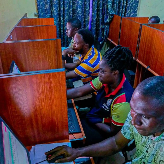 DeltaStateMST's tweet photo. The presence of the aforementioned stakeholders was aimed at ensuring that applicants were properly accredited, before sitting for their CBT.

PLEASE NOTE:

The CBT exercise continues tomorrow Friday 26th at the same venue — College of Education along NNPC Housing Complex Road https://t.co/gWO5Gx6Lid