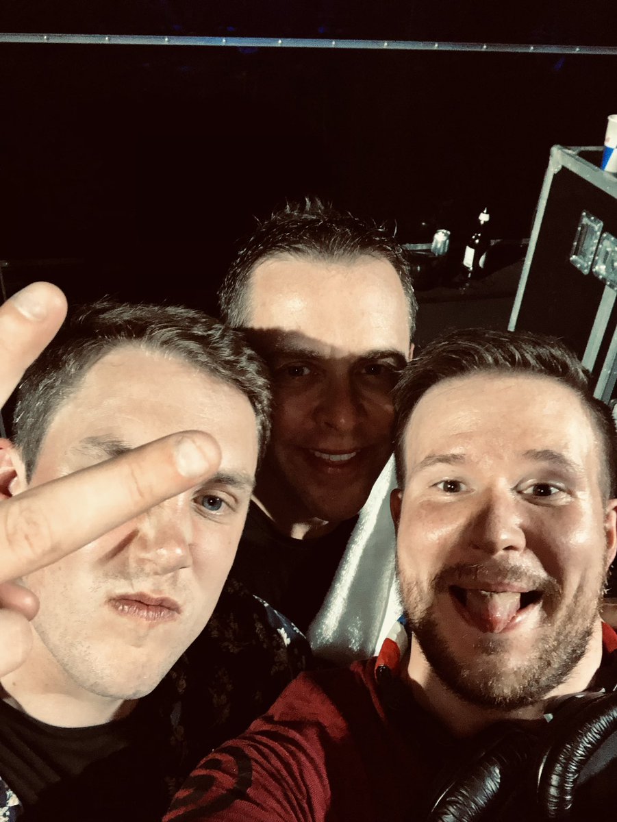 Frequency_AM's tweet photo. @scott_mills @Chris_Stark That was really cutting 😥! You have both had an impact on me from school age, right up to Uni. Please say you’ll be doing a reunion DJ tour in the future and it’s only #LoveYouBye for now!! https://t.co/f4pKBaRWKZ