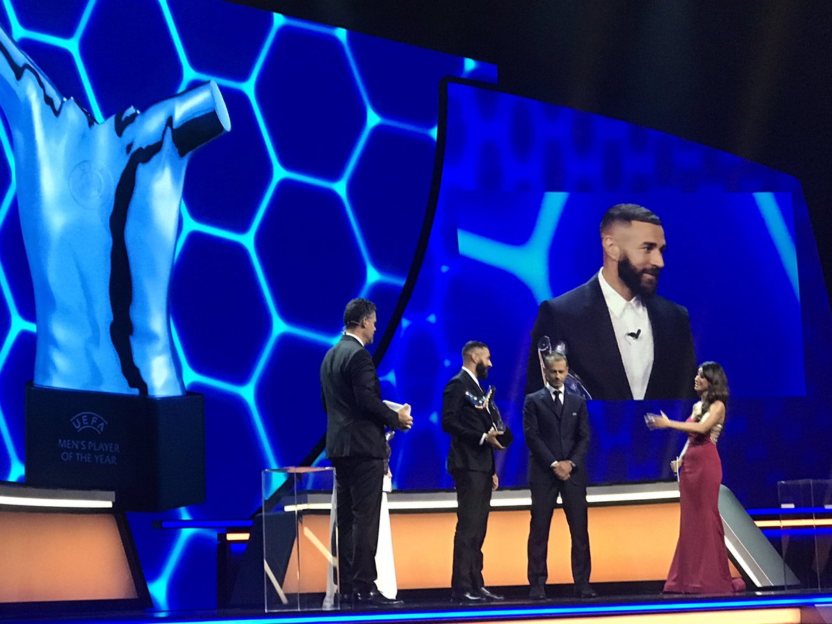 İstanbul'da oynanacak Şampiyonlar Ligi finali öncesi gruplar belli oldu Haliç kongre merkezindeki bu organizasyona ,Ülkemin tanıtımı adına çok mutlu oldum. . Ama 26 seneden sonra devler  liginde  olamamak çok canımızı acıttı. <a href="/TFF_Org/">TFF</a> <a href="/taskk_1980/">Türkiye Amatör Spor Kulüpleri Konfederasyonu🇹🇷</a>