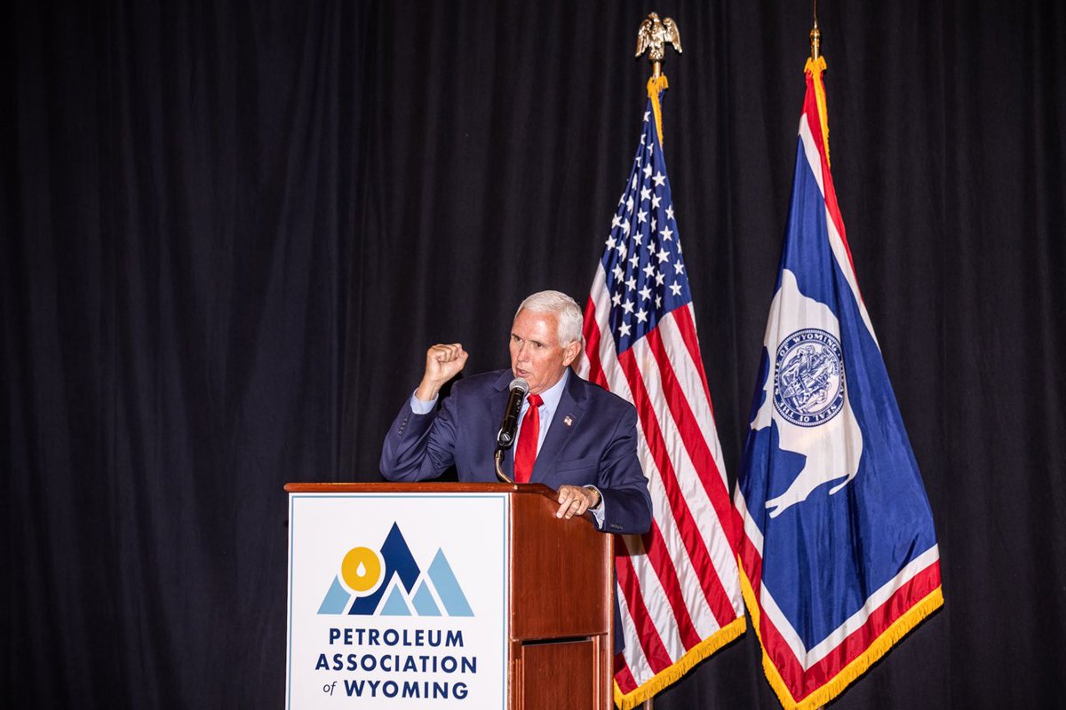 Mike Pence tweet media