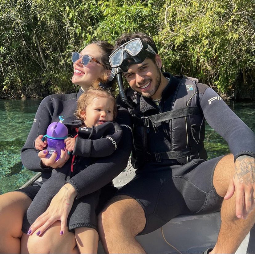 virlipe57's tweet photo. Família mais linda, amo tanto eles❤️🤏🏻 https://t.co/ACBMbVN5I2