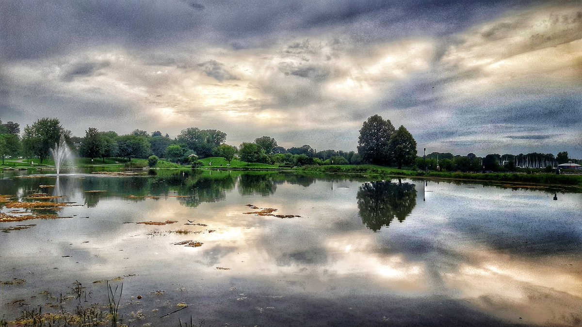 bmccabe's tweet photo. The pond https://t.co/e6oa0bKgJl