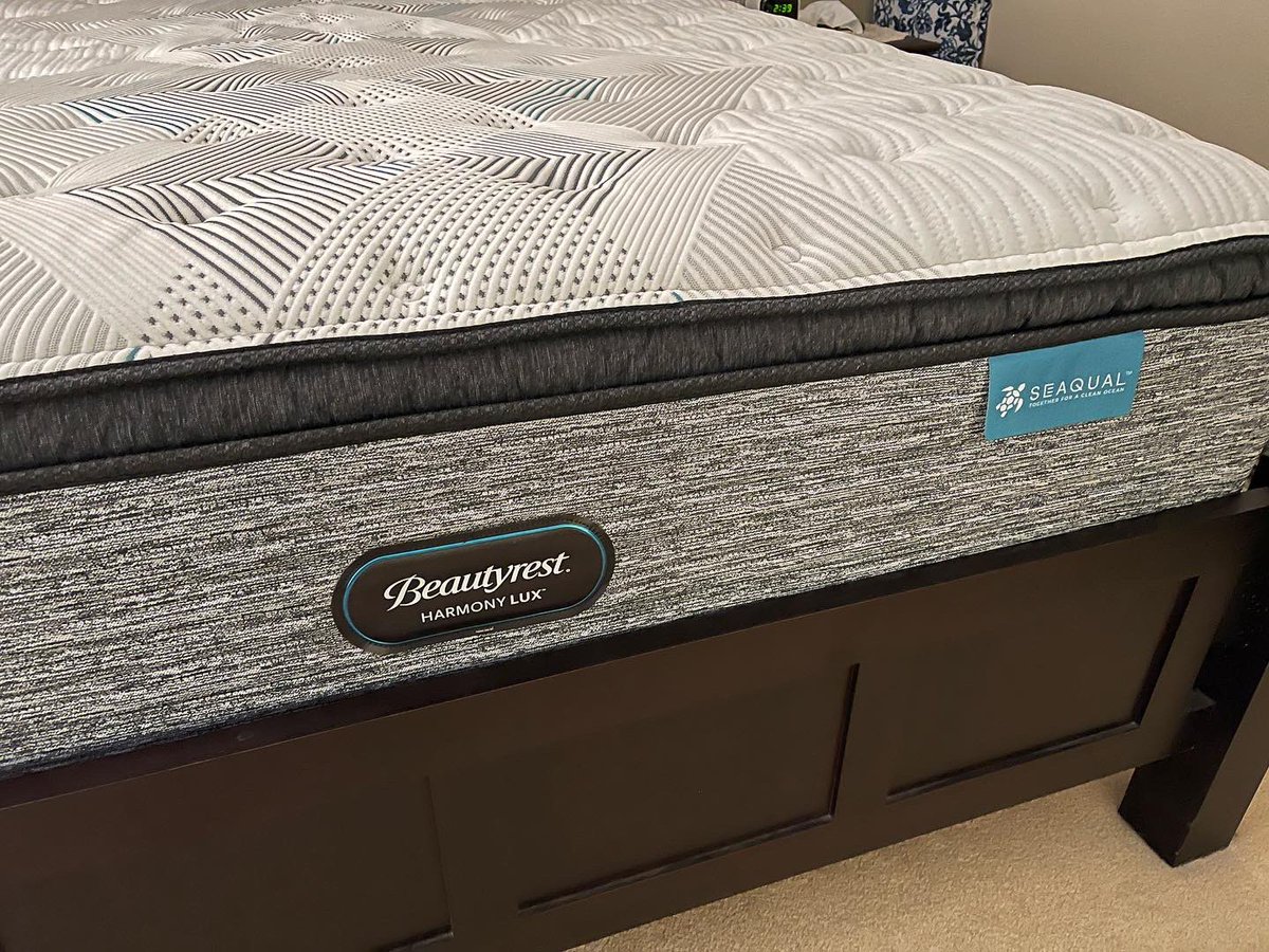 abc7johngregory's tweet photo. I love to help the environment, but if I have to replace my eco friendly mattress after just six months it kind of defeats the purpose. 😬 #badbed #badback #beautyrestmattress https://t.co/DPjPfy63oN