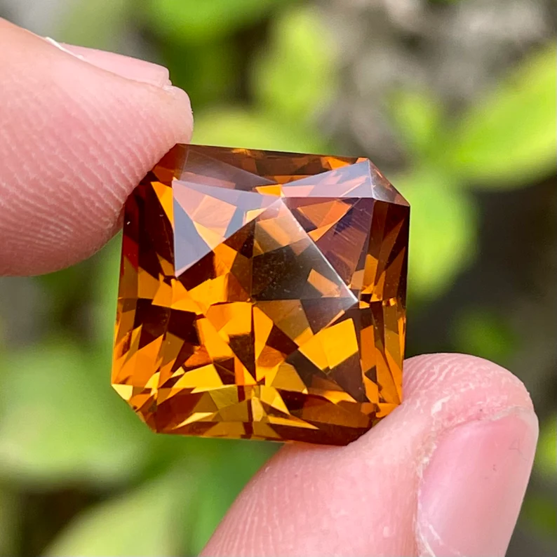 Noel_nds's tweet photo. Natural Gemstones With Certif̔icate On Demand. 10 Percent OFF Sales Now!!! 😉
👉👉https://t.co/2OUGbnQyuH
#cuttopazaaa #raretrillioncut #wholesalegemstone #octagoncut #blueaquamarine #designerrings #braceletfortuneluckbracelet #braceletbeaded https://t.co/1bYNE1XCm0