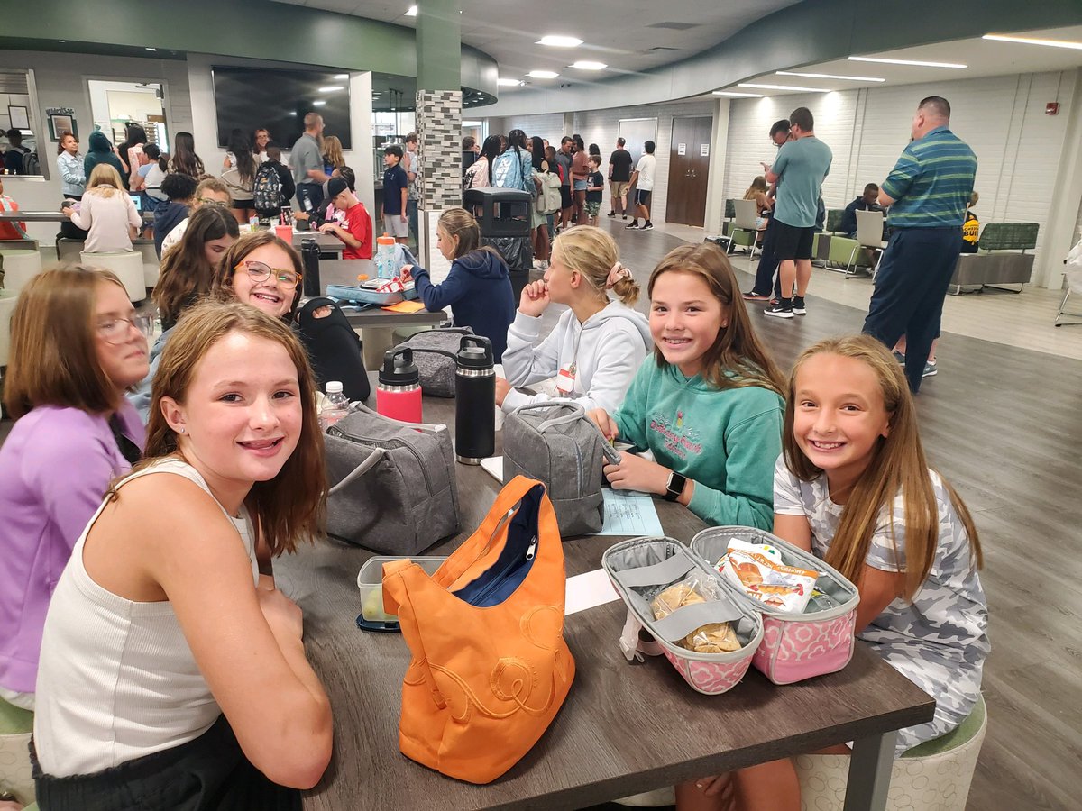 💚𝕊𝕙𝕖 𝕚𝕤 𝕠𝕟𝕝𝕪 𝕠𝕟𝕖, 𝕓𝕦𝕥 𝕤𝕙𝕖 𝕚𝕤 𝕠𝕟𝕖! 💚
Thank you MMS teachers and staff for welcoming the new sixth graders with open arms! <a href="/MMSOurHouse/">Paul Destino</a>